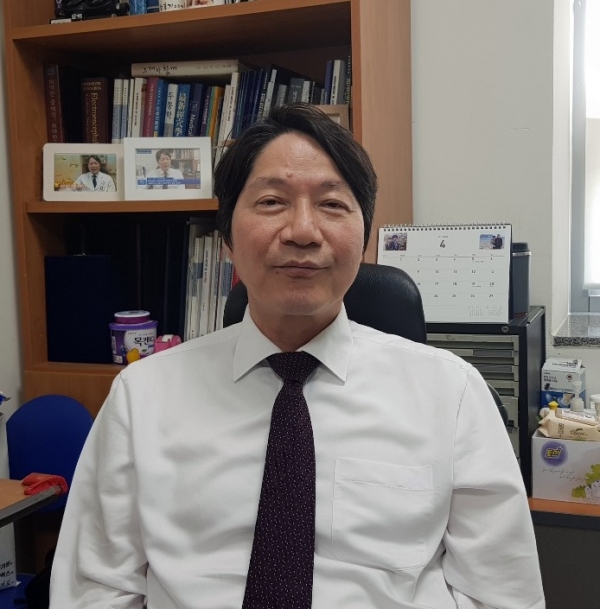 강동성심병원 신경과 송홍기 교수(대한신경과학회장)