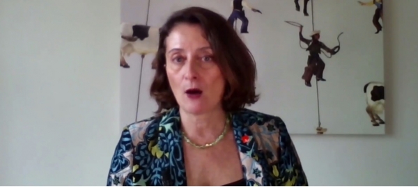 파올라 바바리노 대표가 화상을 통해 주제강연을 진행하고 있다.