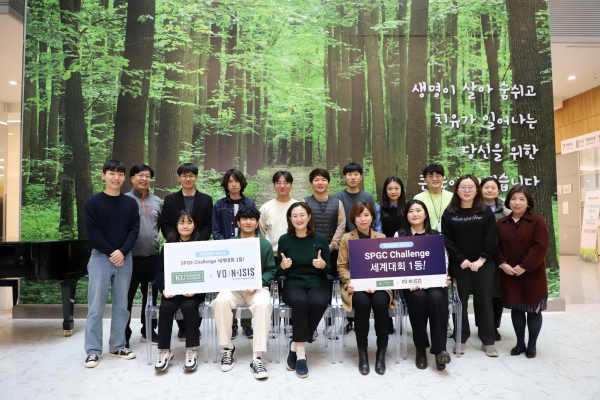 신정은 교수와 알츠하이머 판별대회에 참가한 연구팀.