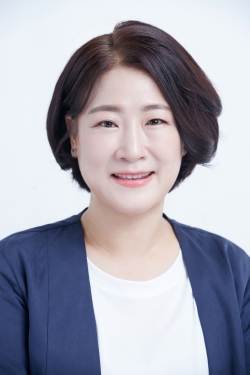 양은미(주)마음생각연구소 대표이사세계사이버대학교 겸임교수(사)건강소비자연대 건강부총재