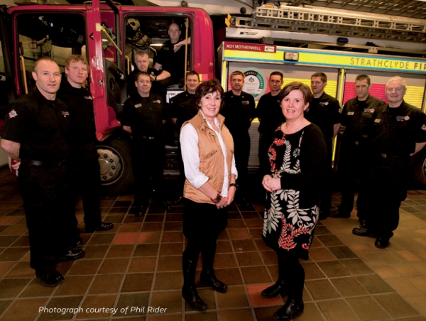 머더웰 역을 관할하는 스코틀랜드 소방 구조대 / Scotland's first dementia friendly community