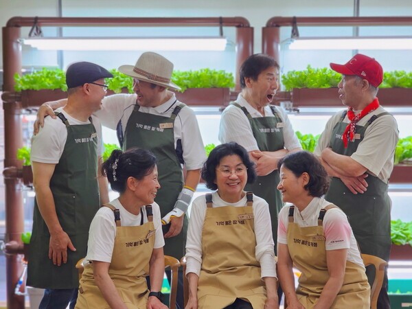 기억 품은 팜 카페 관련 이미지 / 성북구 