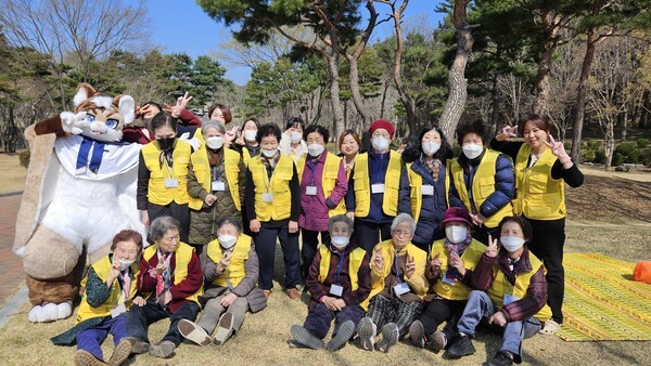 숲 체험 활동 / 이우섭 센터장