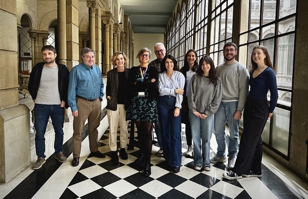 크리스티나 말라겔라다 바르셀로나대 교수(왼쪽에서 네 번째)와 연구팀 / 스페인 바르셀로나대 홈페이지