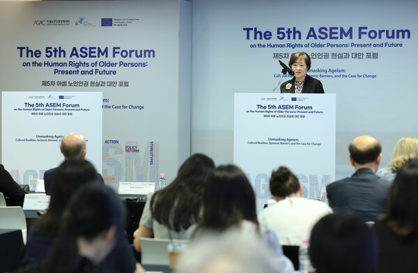 개회사를 전하는 이혜경 아셈노인인권정책센터 원장 / 아셈노인인권정책센터