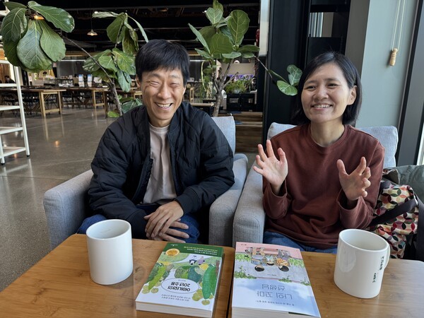 심우도 부부와 인터뷰 하는 내내 서로에 대한 이해와 사랑이 넘치는 모습을 볼 수 있었다. / 황교진 기자